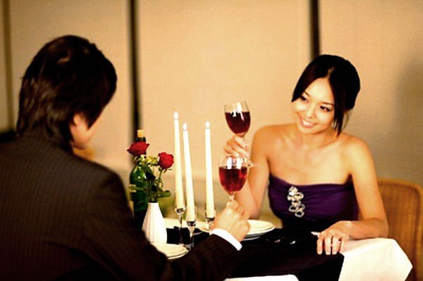Vì lời cam kết trước khi cưới, vợ đau đớn nhìn chồng ngoại tình Ảnh minh hoạ: Internet