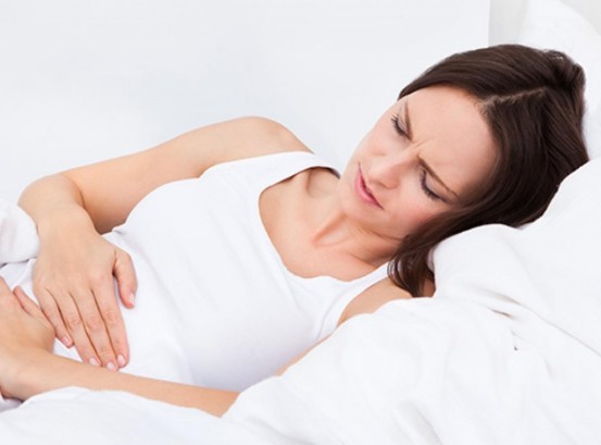 Có những dấu hiệu này, hãy nghĩ ngay đến ung thư cổ tử cung Dấu hiệu ung thư cổ tử cung chỉ xuất hiện rõ ràng khi các tế bào ác tính phát triển nhanh và xâm lấn vào các tổ chức lân cận.