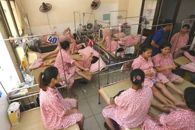 Từ 1/1/2018, BV công lập HN phải “tự bơi”, không có bệnh nhân sẽ đóng cửa Từ ngày 1/1/2018, tất cả các bệnh viện công lập tại Hà Nội sẽ thực hiện tự chủ tài chính. Ảnh minh hoạ: Internet