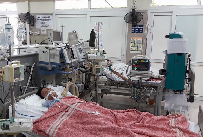 5 ngày Tết, tăng đột biến ca tự tử bằng thuốc diệt cỏ Nạn nhân ngộ độc đang điều trị tại Trung tâm chống độc- Bệnh viện Bạch Mai