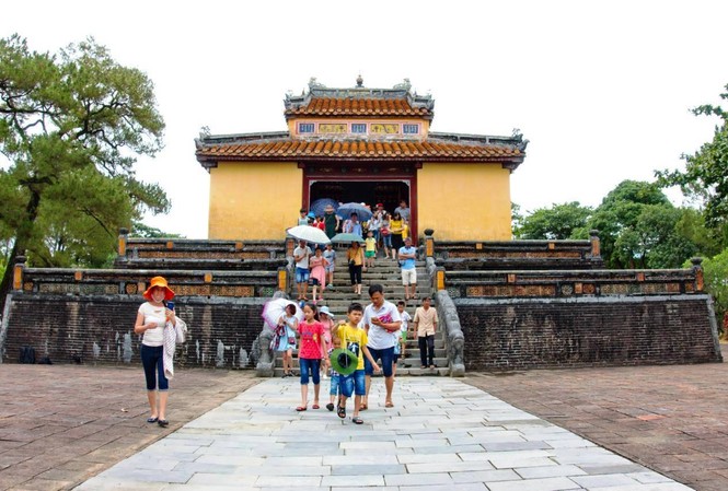 Huế đón 3 vạn khách tham quan Cố đô dịp Tết Dương lịch Huế đón 3 vạn khách tham quan Cố đô dịp Tết Dương lịch