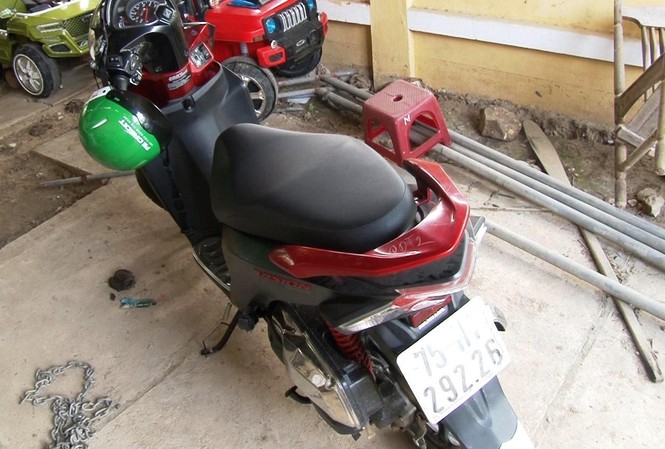 Bắt đối tượng nghiện gây nhiều vụ trộm tại Huế Một trong tang vật là tài sản có giá trị lớn do Văn trộm cắp vào dịp đầu năm mới Mậu Tuất tại Huế được công an thu giữ