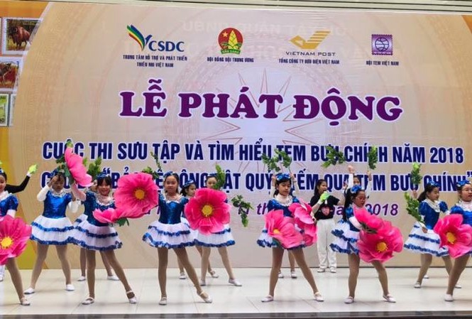 Bảo vệ động vật quý, hiếm qua tem Bưu chính Các tiết mục văn nghệ của học sinh tại lễ phát động