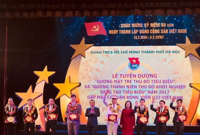 Vinh danh 10 gương mặt trẻ Thủ đô tiêu biểu 2017 10 gương mặt trẻ Thủ đô tiêu biểu 2017 được vinh danh
