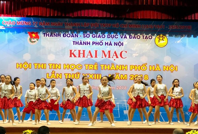 Gần 500 thí sinh tranh tài tại Hội thi tin học trẻ TP Hà Nội Gần 500 thí sinh tranh tài tại Hội thi tin học trẻ TP Hà Nội