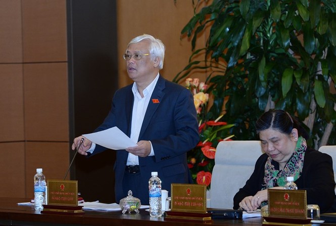 Tăng gần 22.000 đại biểu Hội đồng nhân dân Thường vụ Quốc hội thống nhất giữ nguyên phương án chế độ chính sách như hiện nay với đại biểu HĐND