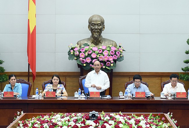 Không hành chính hóa hoạt động của các cấp hội Thủ tướng Nguyễn Xuân Phúc làm việc với Trung ương Hội Liên hiệp Phụ nữ Việt Nam