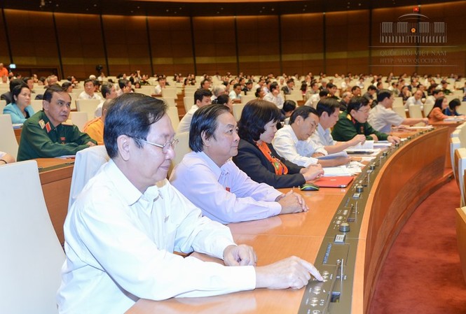 Quốc hội đặt mục tiêu thu ngân sách 6.864 nghìn tỷ đồng Quốc hội thông qua Nghị quyết về kế hoạch tài chính quốc gia giai đoạn 2016 - 2020 với nhiều mục tiêu quan trọng.