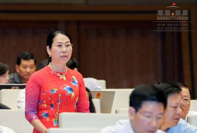 Đại biểu Quốc hội 'truy' thuế Uber, Grab và các khu đất vàng Đại biểu Nguyễn Thanh Thủy (Hậu Giang)