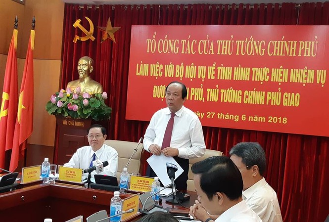 Bộ trưởng Mai Tiến Dũng: Ở địa phương, cứ bí là dùng lao động hợp đồng Tổ công tác của Thủ tướng Chính phủ làm việc với Bộ Nội vụ