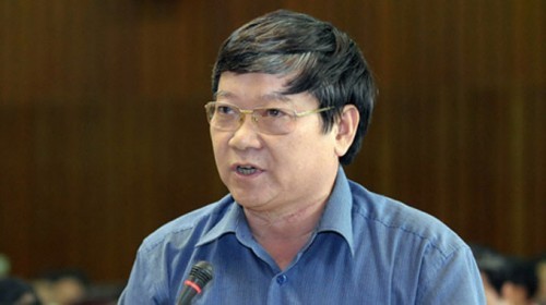 Gian lận điểm thi: Cần 'đại phẫu' để lấy lại niềm tin Ông Lê Như Tiến, nguyên Phó Chủ nhiệm Uỷ ban Văn hóa, Giáo dục, Thanh niên, Thiếu niên và Nhi đồng của Quốc hội cho rằng, ngành giáo dục cần phải làm một cuộc “đại phẫu”, cắt bỏ ung nhọt để tạo nên những vết thương lành.