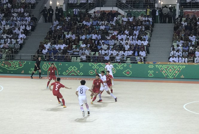 Tuyển Futsal Việt Nam tạo “mưa gôn” vào lưới Hong Kong Tuyển Futsal Việt Nam tạo “mưa gôn” vào lưới Hong Kong