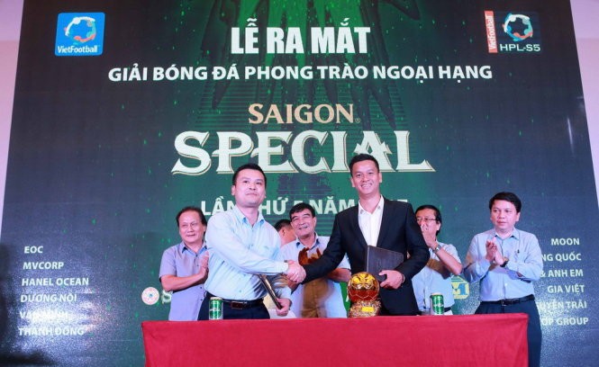 Dàn sao đội tuyển đổ bộ giải bóng đá 'phủi' Dàn sao đội tuyển đổ bộ giải bóng đá 'phủi'