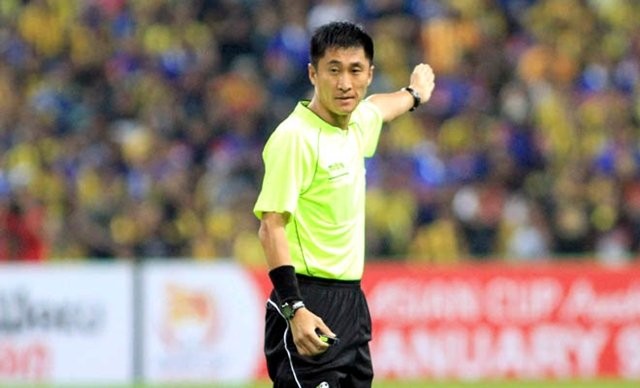 Trọng tài 'khắc tinh' của Việt Nam cầm còi chung kết U23 châu Á Trọng tài 'khắc tinh' của Việt Nam cầm còi chung kết U23 châu Á