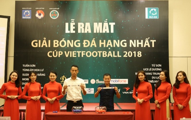 Cựu đội trưởng tuyển quốc gia tranh tài ở giải 'phủi' Cựu đội trưởng tuyển quốc gia tranh tài ở giải 'phủi'