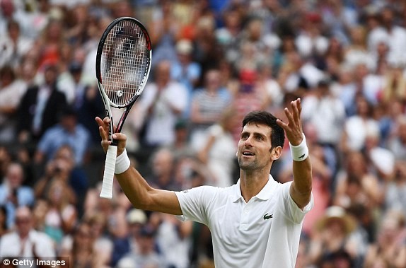 Khuất phục Nadal, Djokovic vào chung kết Wimbledon Khuất phục Nadal, Djokovic vào chung kết Wimbledon