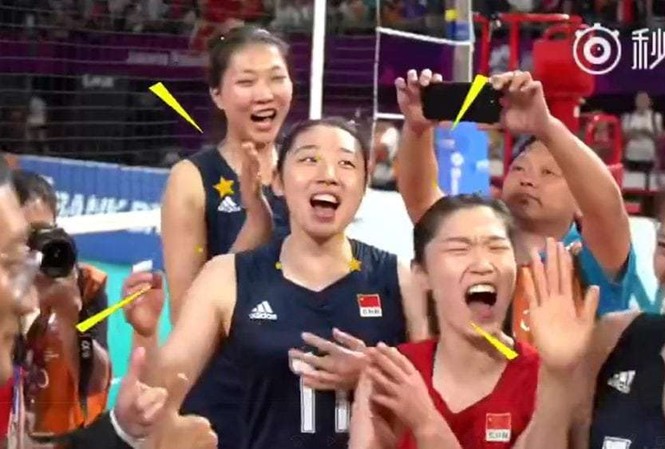 Đoạt HCV ASIAD, tuyển bóng chuyền nữ Trung Quốc mua sắm 'thả ga' Đoạt HCV ASIAD, tuyển bóng chuyền nữ Trung Quốc mua sắm 'thả ga'