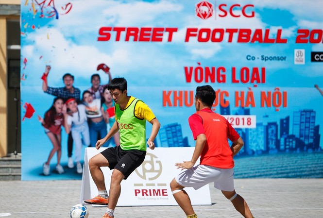 Tranh tài đỉnh cao bóng đá đường phố ở phố đi bộ Hồ Gươm Tranh tài đỉnh cao bóng đá đường phố ở phố đi bộ Hồ Gươm