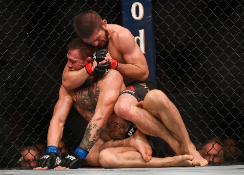 Bị Khabib đánh tơi tả, võ sĩ McGregor phải nghỉ đấu cả tháng Bị Khabib đánh tơi tả, võ sĩ McGregor phải nghỉ đấu cả tháng