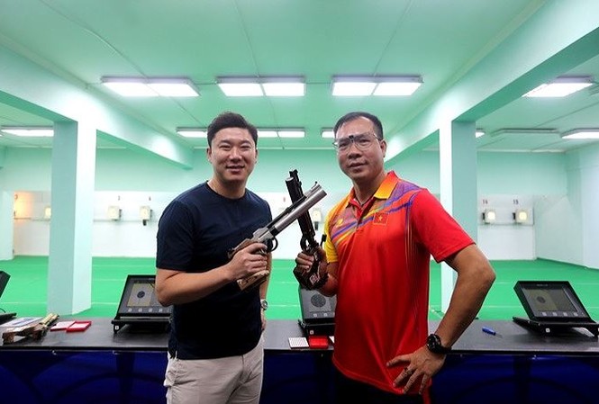 Xạ thủ Jin Jong Oh chia sẻ bí quyết 4 lần vô địch Olympic Xạ thủ Jin Jong Oh chia sẻ bí quyết 4 lần vô địch Olympic