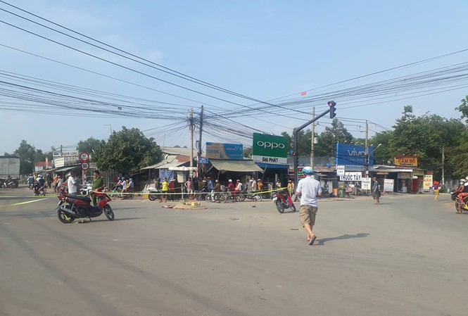 Tài xế xe tải cán chết người rồi bỏ chạy Tài xế xe tải cán chết người rồi bỏ chạy