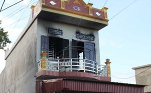 Cháy nhà lúc nửa đêm, một cháu bé tử vong Căn nhà bị cháy. Ảnh: Thanh Niên