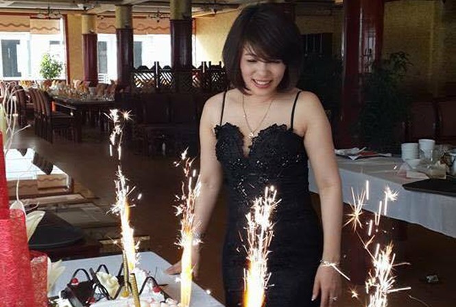 Nhiều nạn nhân đến tố nữ cán bộ ngân hàng 'bùng' hàng trăm tỷ Bùi Phương Thảo khi chưa bị bắt.