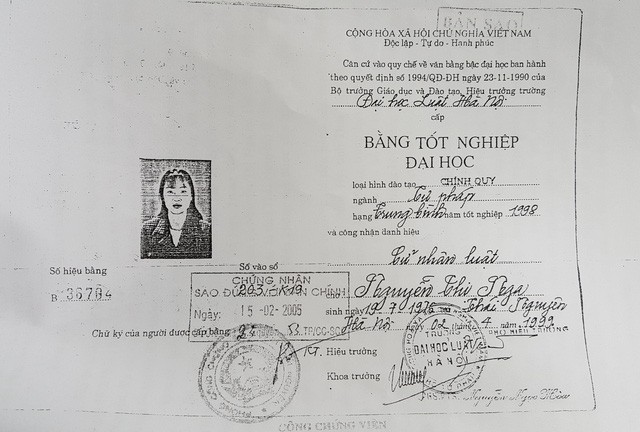 Thu hồi bằng cử nhân của thẩm phán xài bằng cấp 3 giả Bằng cử nhân Luật của bà Nguyễn Thị Nga - Thẩm phán TAND thành phố Thái Nguyên, tỉnh Thái Nguyên bị thu hồi.