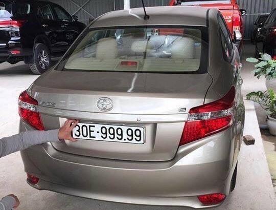 Cục Đăng kiểm lên tiếng vụ 2 ô tô trùng biển 30E:999.99 Chiếc xe Vios đeo biển siêu đẹp.