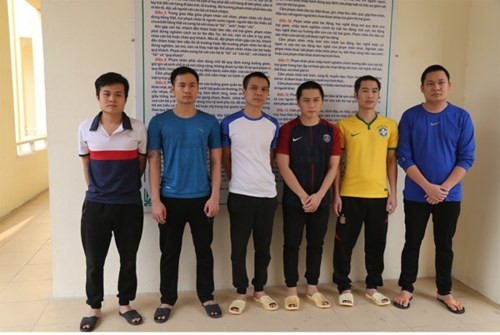 Bắt 22 đối tượng trong đường dây cá độ 200 tỷ Mộ số đối tượng bị bắt trong đường dây đánh bạc.