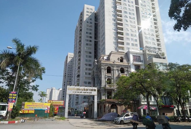 Chủ tịch Hà Nội yêu cầu đảm bảo nước sinh hoạt cho người dân Nhiều chung cư trên địa bàn quận Hà Đông bị mất nước. Ảnh: M.Đ