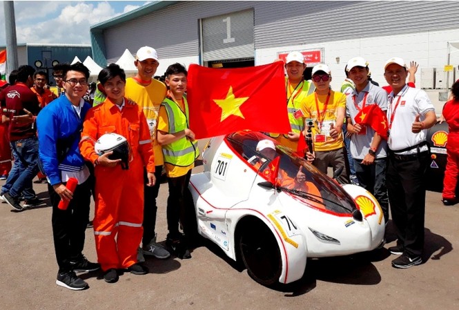 Xe nhiên liệu của sinh viên Lạc Hồng tiếp tục vô địch châu Á Trường ĐH Lạc Hồng lập kỷ lục 4 năm liên tiếp vô địch tại cuộc thi Shell Eco-marathon Asia (2015 - 2018).