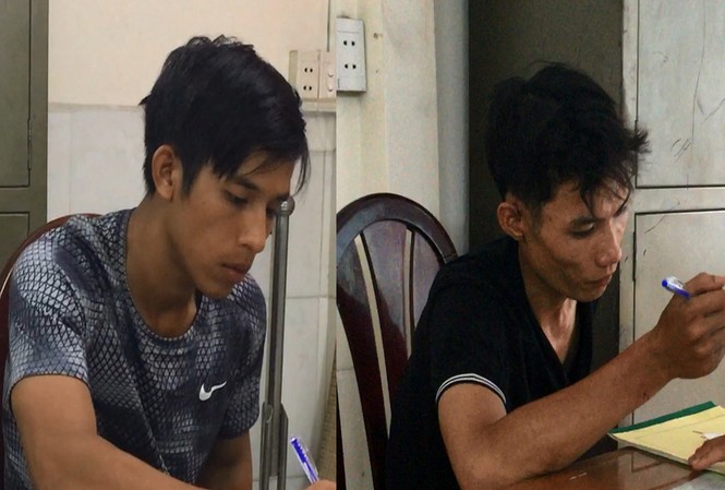 Trinh sát truy đuổi hai kẻ trộm xe máy ở Sài Gòn như phim Trung và Song tại công an.