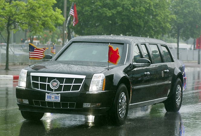 Tổng thống Obama tạm biệt Hà Nội trong mưa Tổng thống Obama tạm biệt Hà Nội trong mưa