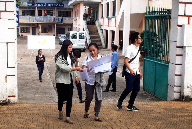 Gia Lai: Thí sinh đậu tốt nghiệp THPT tăng vọt Các thí sinh thi PTTH 2016 ở Gia Lai