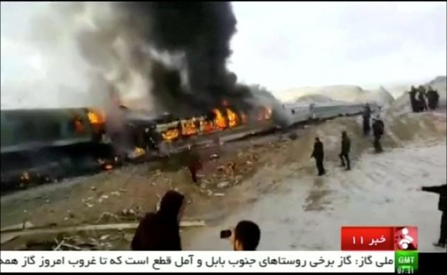 Iran: Hai tàu hỏa đâm trực diện, hơn 130 người thương vong Hiện trường vụ việc.