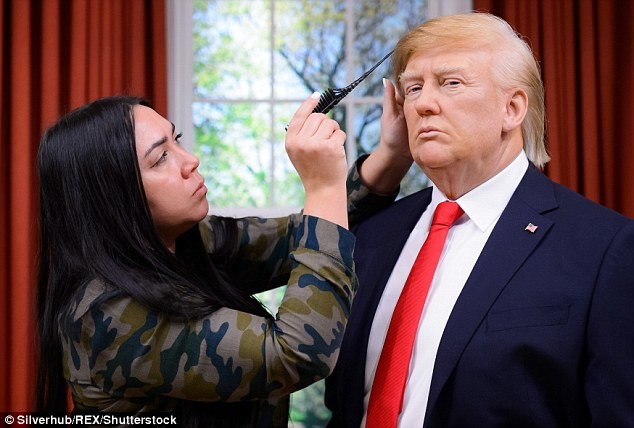 Lộ tượng sáp Donald Trump trước thềm lễ nhậm chức Lộ tượng sáp Donald Trump trước thềm lễ nhậm chức