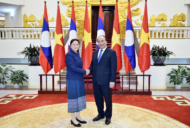 Thủ tướng Nguyễn Xuân Phúc tiếp Chủ tịch Quốc hội Lào Thủ tướng Nguyễn Xuân Phúc tiếp Chủ tịch Quốc hội Lào Pany Yathotu.