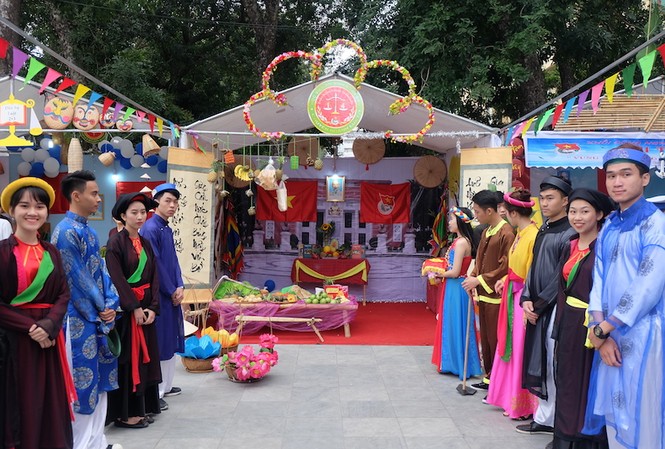Tưng bừng ngày hội thanh niên Học viện An ninh nhân dân Ngày hội diễn ra sôi động với những tiết mục mang đậm bản sắc văn hóa dân tộc