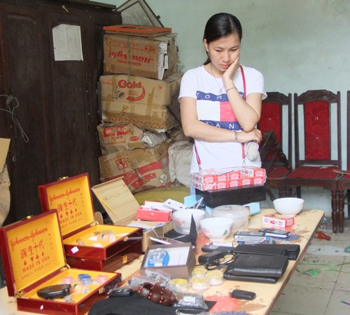 Bắt đối tượng buôn bán Lê Thị Huệ và tang vật