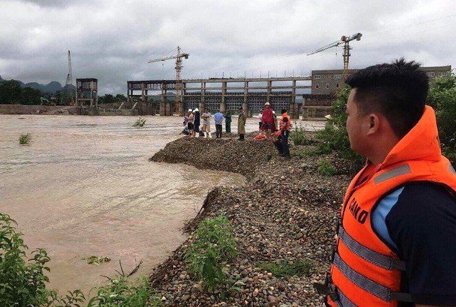 Hai người tử vong do nước cuốn Hiện trường tìm kiếm nạn nhân. Ảnh: PCCC Thanh Hóa