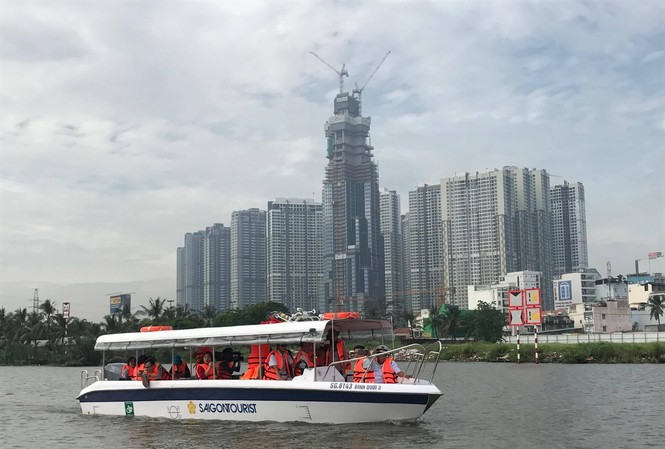 TPHCM khai trương 7 tour du lịch đường sông mới 7 tour du lịch đường sông được khai trương ngày 28/9.