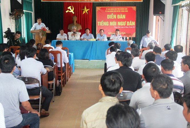 Quảng Nam: Ngư dân trải lòng với lãnh đạo tỉnh chuyện vươn khơi Buổi đối thoại giữa lãnh đạo tỉnh thu hút sự quan tâm và hưởng ứng của đông đảo ngư dân