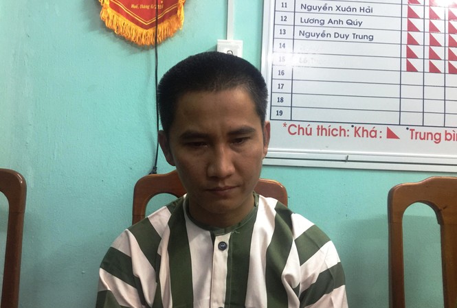 Vờ cho thiếu nữ đi nhờ xe rồi giở trò đồi bại Vờ cho thiếu nữ đi nhờ xe rồi giở trò đồi bại