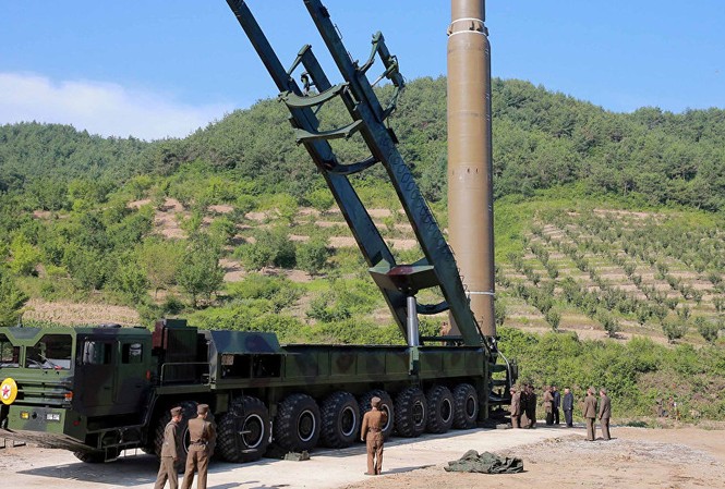 ‘Không có bằng chứng Triều Tiên sở hữu vũ khí có thể đe dọa Mỹ’ Tên lửa Hwasong-14 của Triều Tiên. Ảnh: KCNA