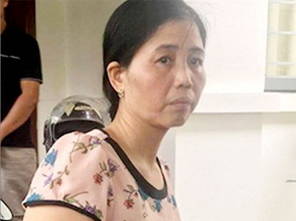 Bắt tạm giam y sỹ làm 103 bệnh nhi mắc bệnh sùi mào gà Y sĩ Hoàng Thị Hiền.