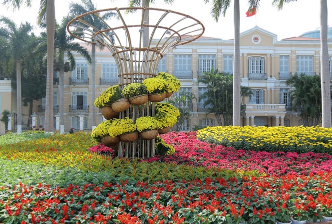 Đường hoa lộng lẫy bên sông Hàn đón du khách dịp Tết Đường hoa lộng lẫy bên sông Hàn đón du khách dịp Tết