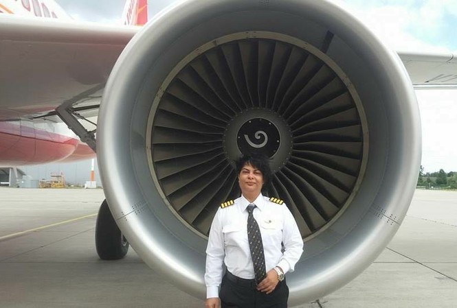 Nữ phi công Ấn Độ gan dạ cứu mạng 261 người Nữ cơ trưởng Anupama Kohli. Ảnh: Air India