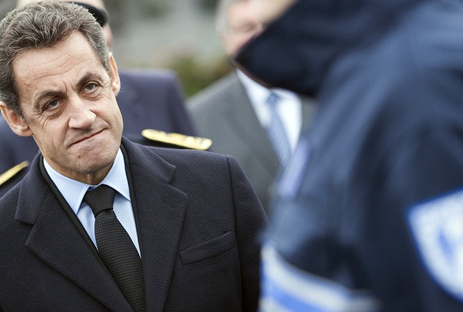 Cựu Tổng thống Pháp Sarkozy bất ngờ bị bắt giữ Cựu Tổng thống Pháp Nicolas Sarkozy