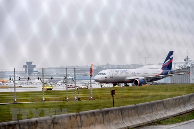 Nga yêu cầu Anh giải thích lý do lục soát máy bay Aeroflot Máy bay của Hãng hàng không Aeroflot. Nguồn: EPA